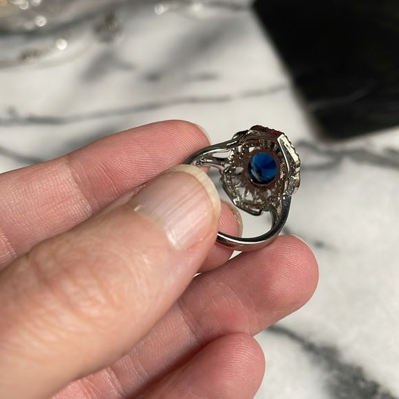 Elegant Sapphire and Silver Ring - Picture 17 of 17